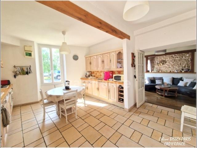 Dpt Yonne 89, à vendre ROSOY maison en pierre de Bourgogne, 6 chambres, terrain 1150 M2