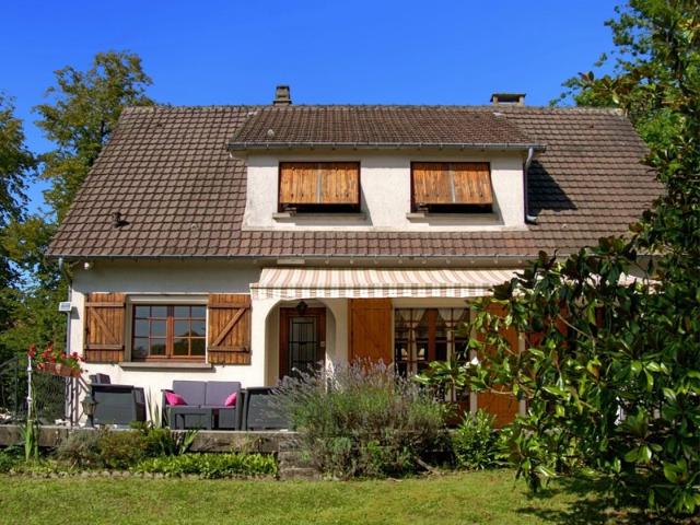 Dpt Yvelines 78, Millemont, maison 6 pièces de 130 m² Terrain de 1 617,00 m²