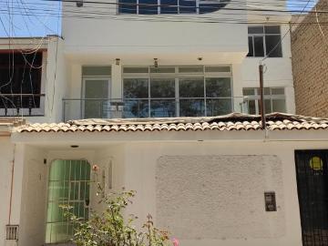 Se Alquila Inmueble Para Oficinas En Urb. San Isidro