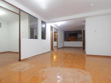 DPTO EN 2DO PISO SIN ASCENSOR,CON VISTA A LA CALLE,3DOR Y 2 BAÑOS,SIN COCHERA