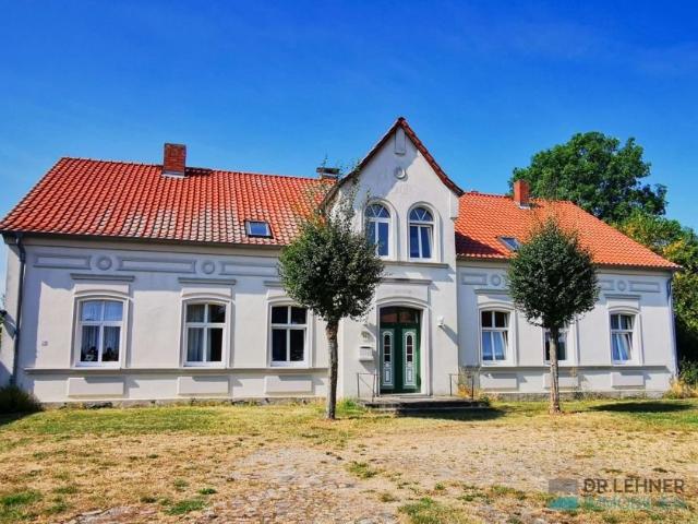 Dr. Lehner Immobilien NB Großer Vierseithof am Kummerower See