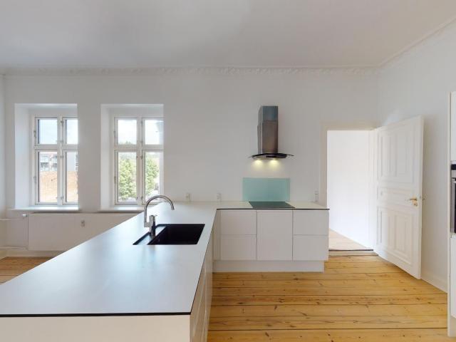 Drømmer du om herskabelig luksus og moderne komfort midt i Horsens?