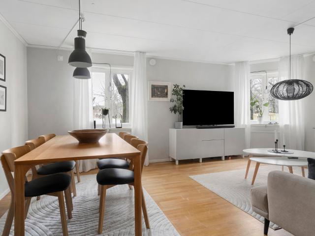 Drottninggatan 8L