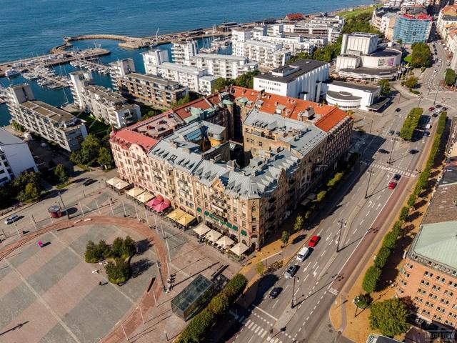 Drottninggatan 15