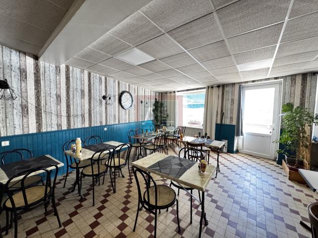 Droit au Bail Bar Restaurant avec Potentiel d’Hébergement sur le Chemin de Stevenson