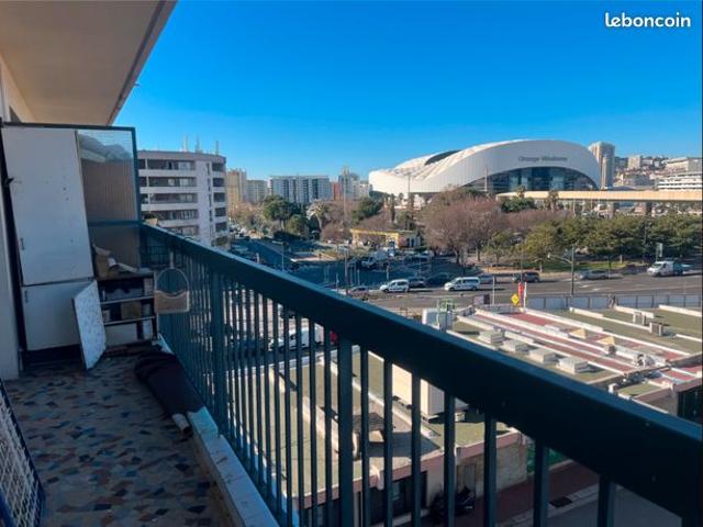 Résidence Parc Dromel T3 de 70 m² avec double balcon – Parking collectif