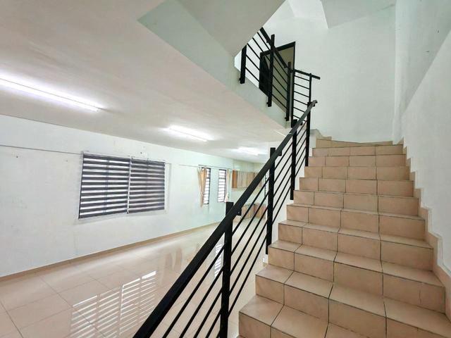 Drop harga End Lot 3 Storey Terrace House Bangi Avenue 3 Bangi