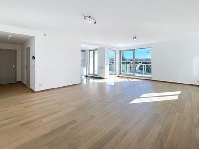 Drossart: Superb apartment + terrace + parking