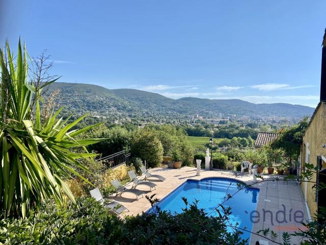 DRAGUIGNAN VILLA T5 AVEC DEPENDANCE PISCINE ET GARAGE