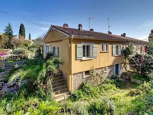 Draguignan 83300 Achat / Vente maison 5 pièces t5 au dernier étage terrasse