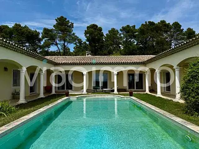 Draguignan 83300 Achat / Vente maison 7 pièces t7 au dernier étage cave