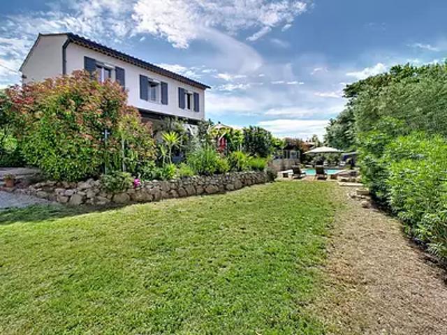 Draguignan 83300 Achat / Vente maison 8 pièces t8 piscine terrasse