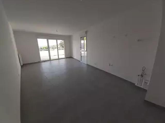 Draguignan 83300 Location appartement 3 pièces t3 terrasse