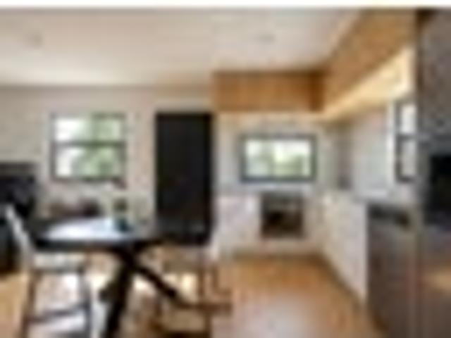 Draped to Impress – New Townhouses 5.8%+ Yield!