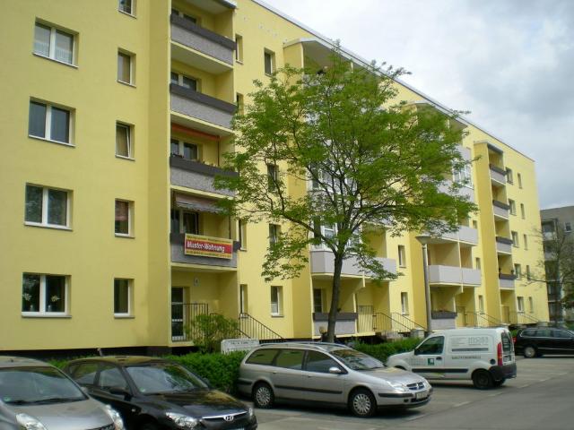 Drewitz, Willy A. Kleinau Weg 8, attraktive 1 Zi Wohnung 34,50 qm mit Einbauküche + Balkon