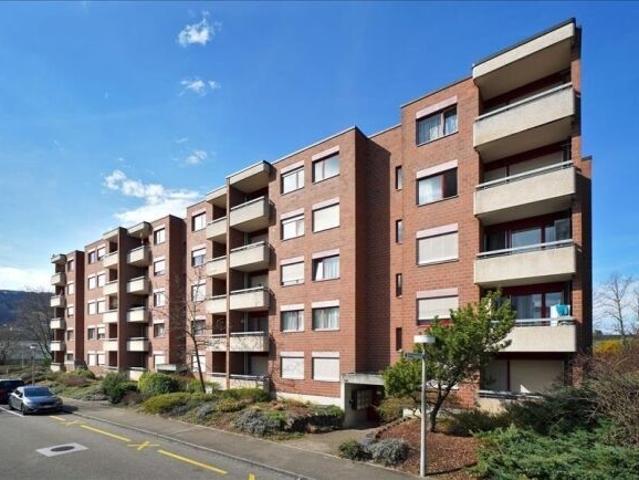Dream apartment with garden seating area in a quiet location 1st month rent free