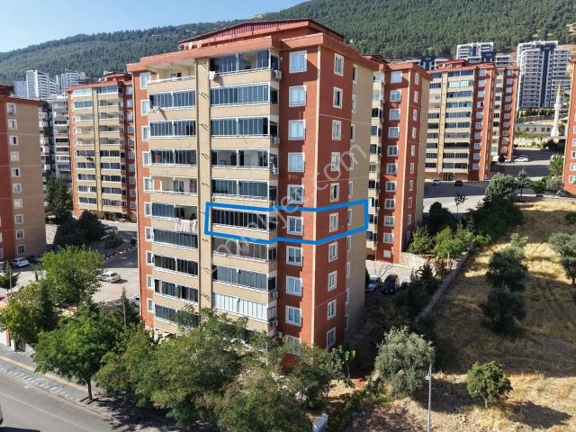 Dream City Civarı Ana Caddede Satılık 4+1