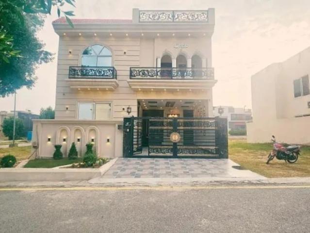 Dream Home In Citi Housing Jhelum: 7 Marla Marvel In D Block! Jhelum Citi Housing Scheme ID 99121