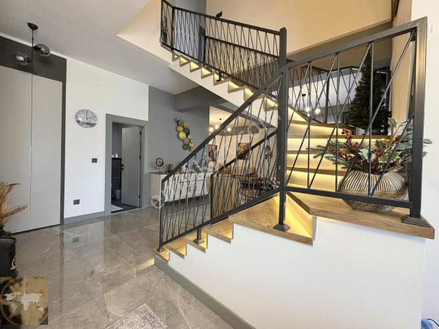 Dream'dan Full Eşyalı Özel Bahçe 70m2 Alanı, Havuzlu Dubleks 3+1