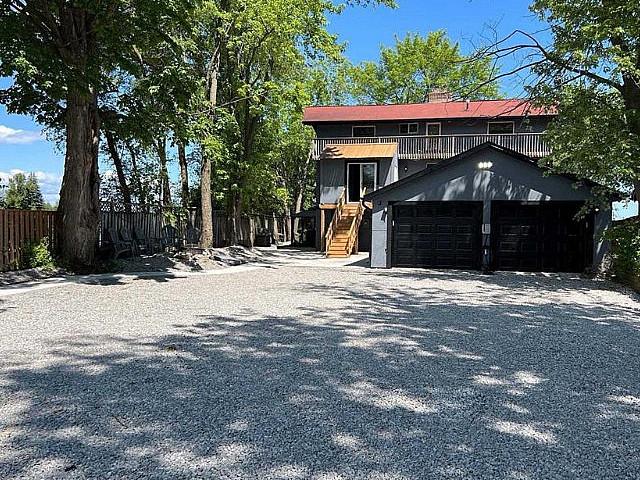 Dreamy 7 Beds, 5 Bath Cottage In Innisfil
