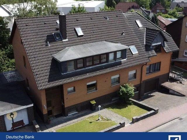 Drei Wohneinheiten in ruhiger Lage Einziehen oder vermieten?