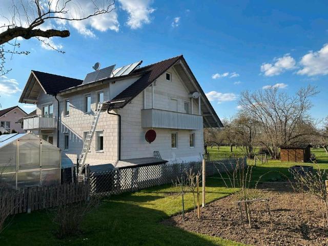 Dreifamilien Haus