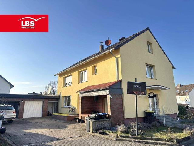 Dreifamilienhaus mit Wertsteigerungspotenzial in traumhafter Lage!
