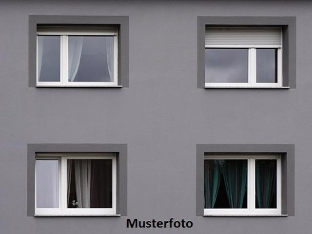 Dreifamilienhaus