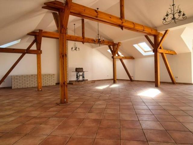 Dreiseitenhof in Neuenhagen für Menschen, die Pferde und Freiheit lieben 2.420 m² Grundstück + weitere 800 m² Koppel/Weidefläche