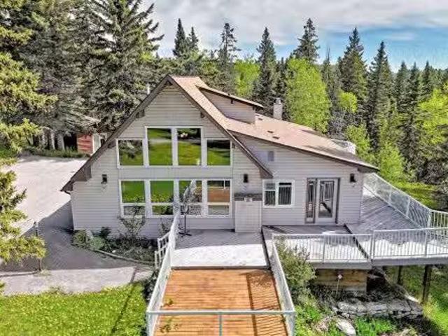 Drive West, Rural Foothills County, AB, T0L 1K0 house for s.