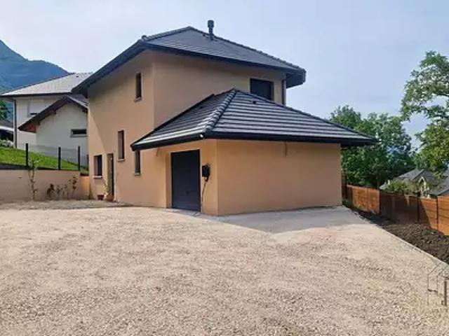 Drumettaz Clarafond 73420 Achat / Vente maison 5 pièces t5 jardin terrasse