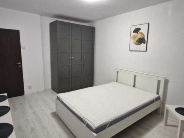Drumul Taberei, garsoniera