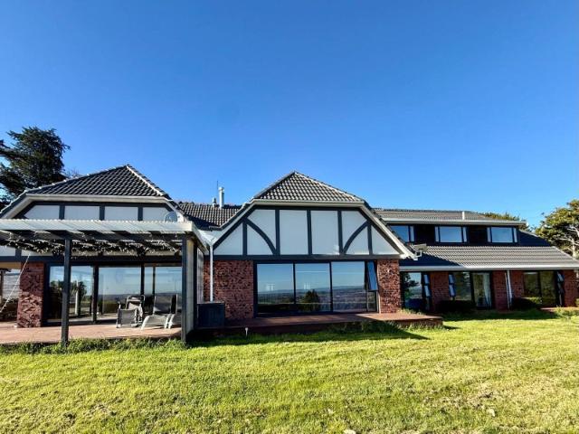 drury, 5 bedrooms