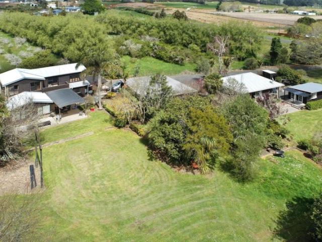 drury, 6+ bedrooms