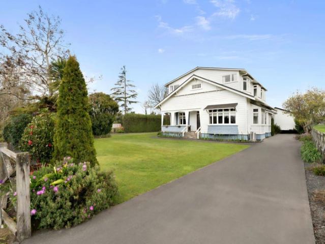 drury, 6+ bedrooms