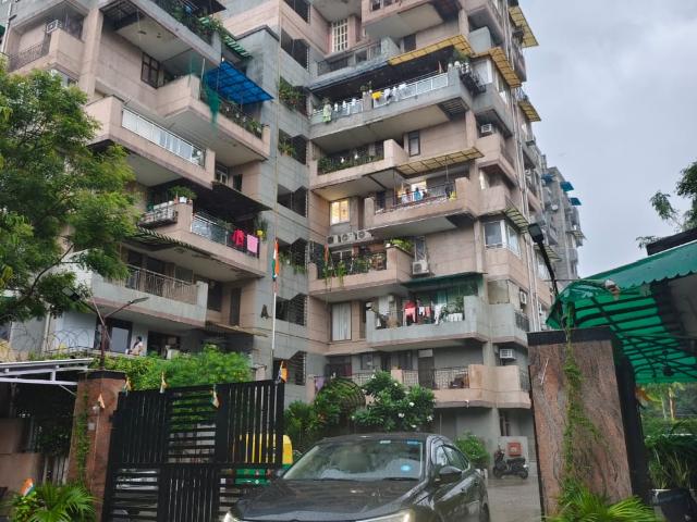 Dwarka Sector 19 4 Bedroom 2500 Sq. Ft. Builder Floor in Sector 19 Dwarka Delhi Listing ID: #10041
