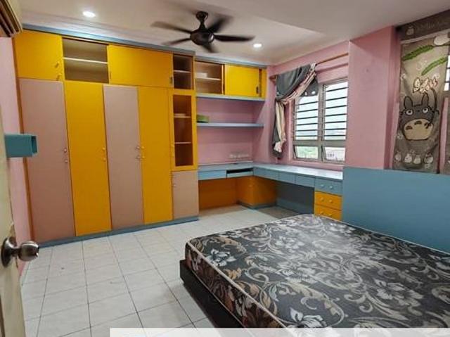 Dwi Mahkota Condominium