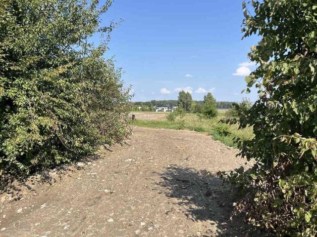 Dwie działki budowlane w Woli Mikorskiej, 1460 i 2470 m²