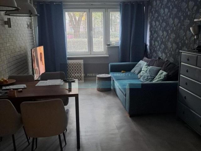Dwupokojowe mieszkanie na parterze w zielonym Ursusie