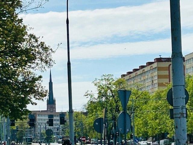 Dwupokojowe mieszkanie w centrum Szczecina z balkonem i windą