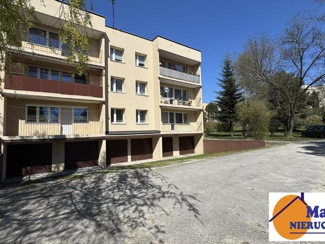 Dwupokojowe mieszkanie z balkonem i piwnicą w Kielcach