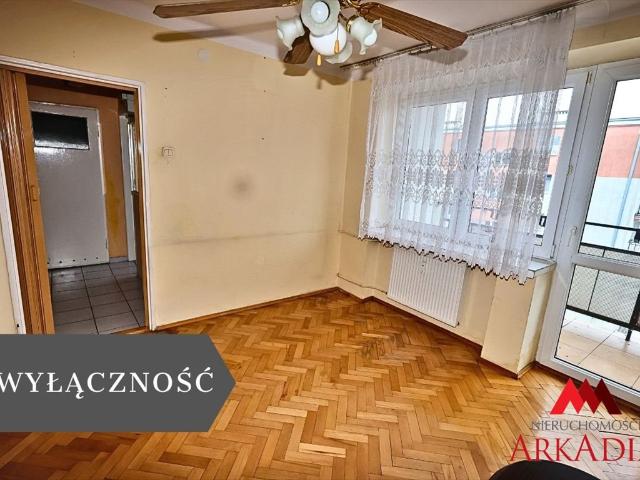 Dwupokojowe mieszkanie z dużym balkonem i piwnicą w centrum Włocławka