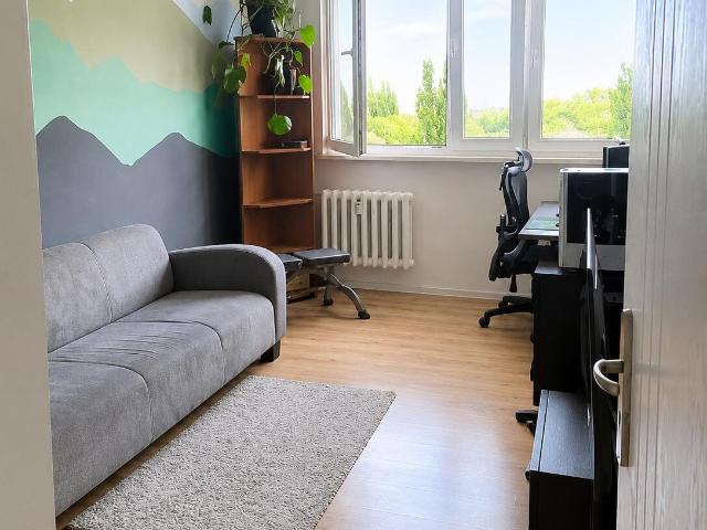 Dwupokojowe mieszkanie z oddzielną kuchnią i piwnicą