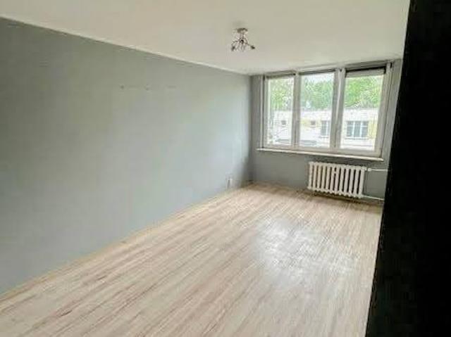 Dwupokojowe mieszkanie 38 m2 z osobną kuchnią, ciepłe i słoneczne