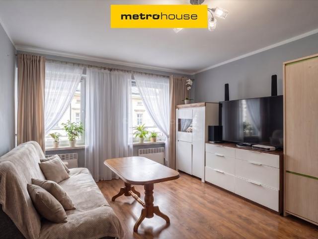 Dwupokojowe mieszkanie 38 m² w kamienicy Krzyki z widokiem