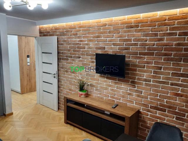 Dwupokojowe mieszkanie 38m2 z loggią, klimatyzacją i komórką