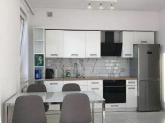 Dwupoziomowe 136 m² dla 2 rodzin z parkingiem