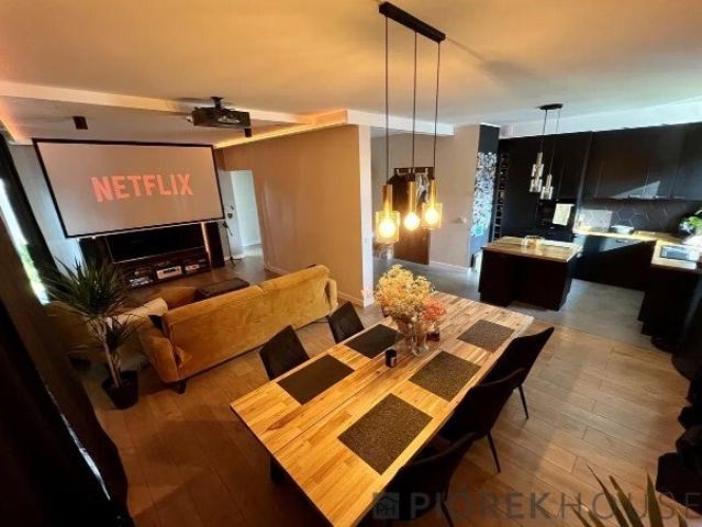 Dwupoziomowe 140 m² z ogrodem w Markach polecam!