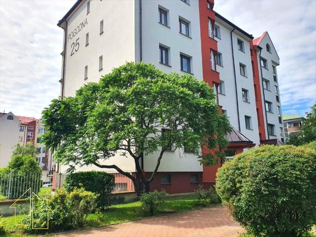 Dwupoziomowe 47 m² z balkonem i dużym potencjałem aranżacyjnym