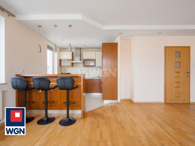 Dwupoziomowe 74 m2 z balkonem i garażem w Gdańsku
